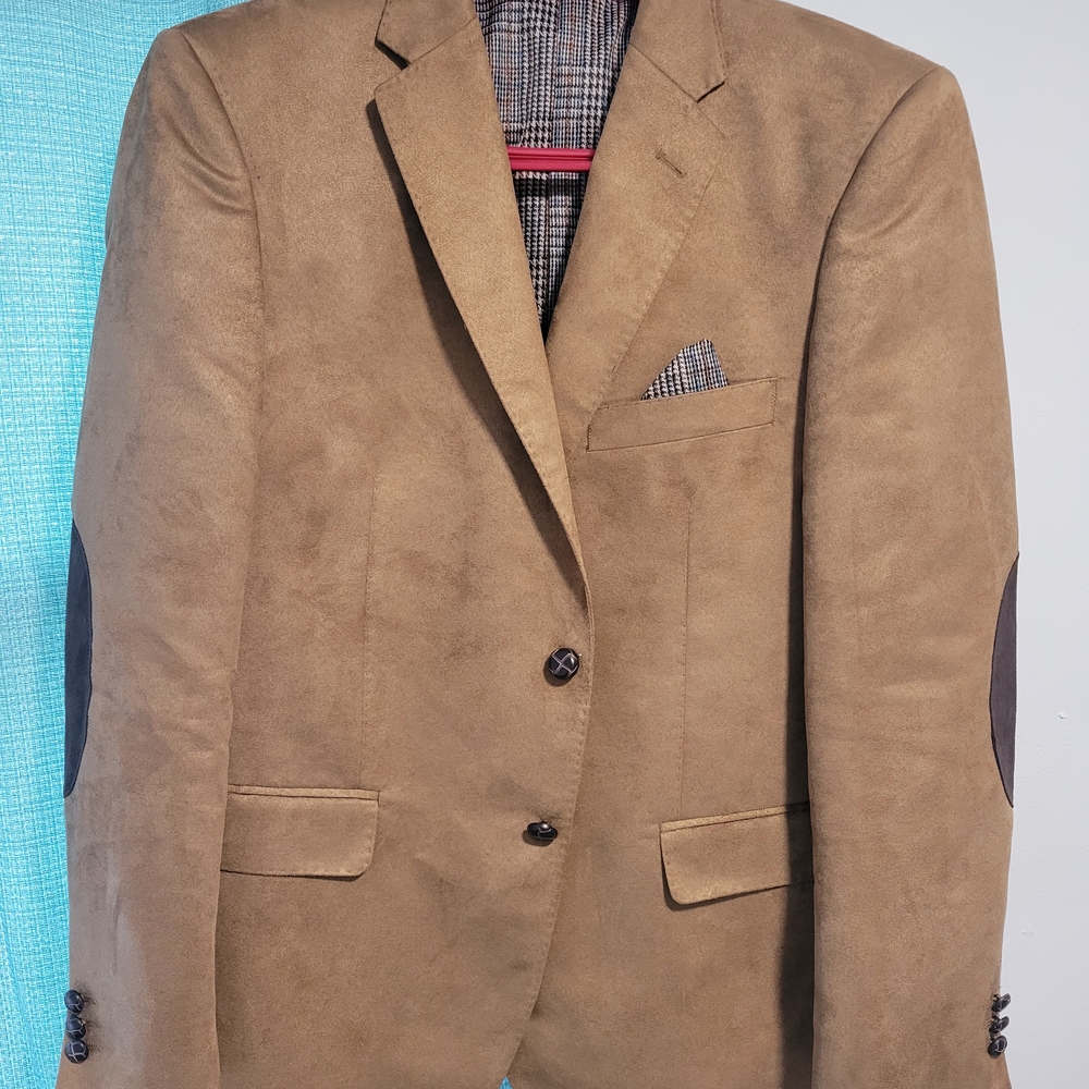 Tan Sport Coat with Textured Fabric and Notched Lapels
